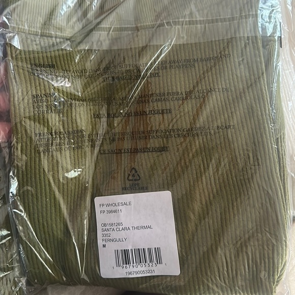 Free People Santa Clara Green V-Neck Thermal Dolman Sleeves Gorpcore Top - Picture 7 of 9